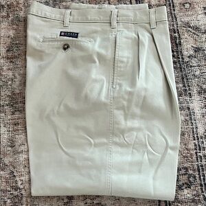 Chaps Men's Dress Pants in Cream